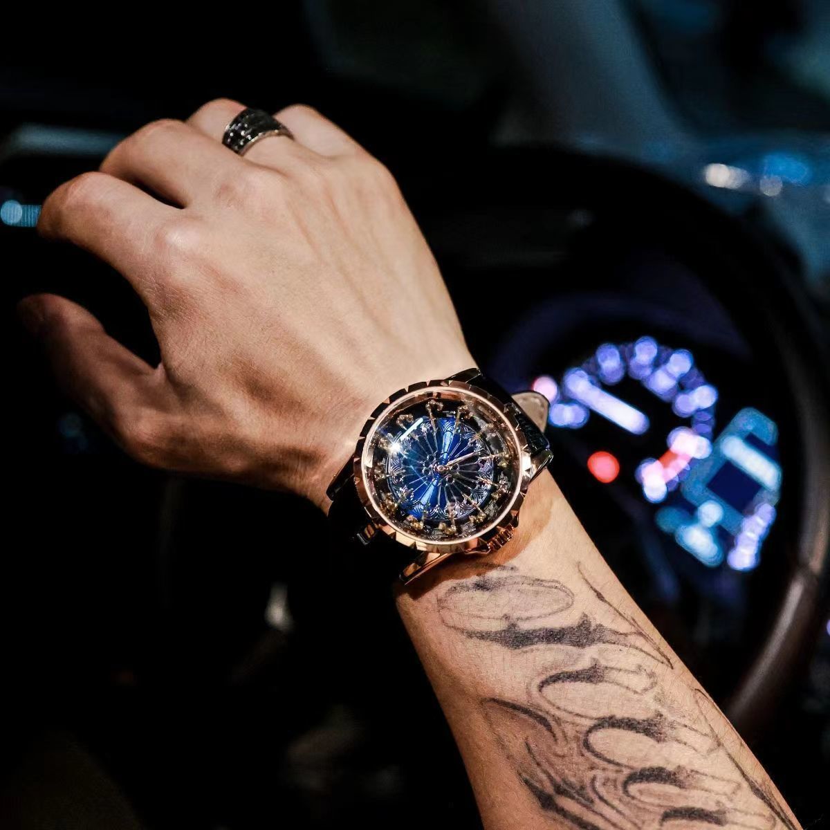 Top-Tier Luxury and Elegant Me - Luxury Watch Tier avaliação e preço
