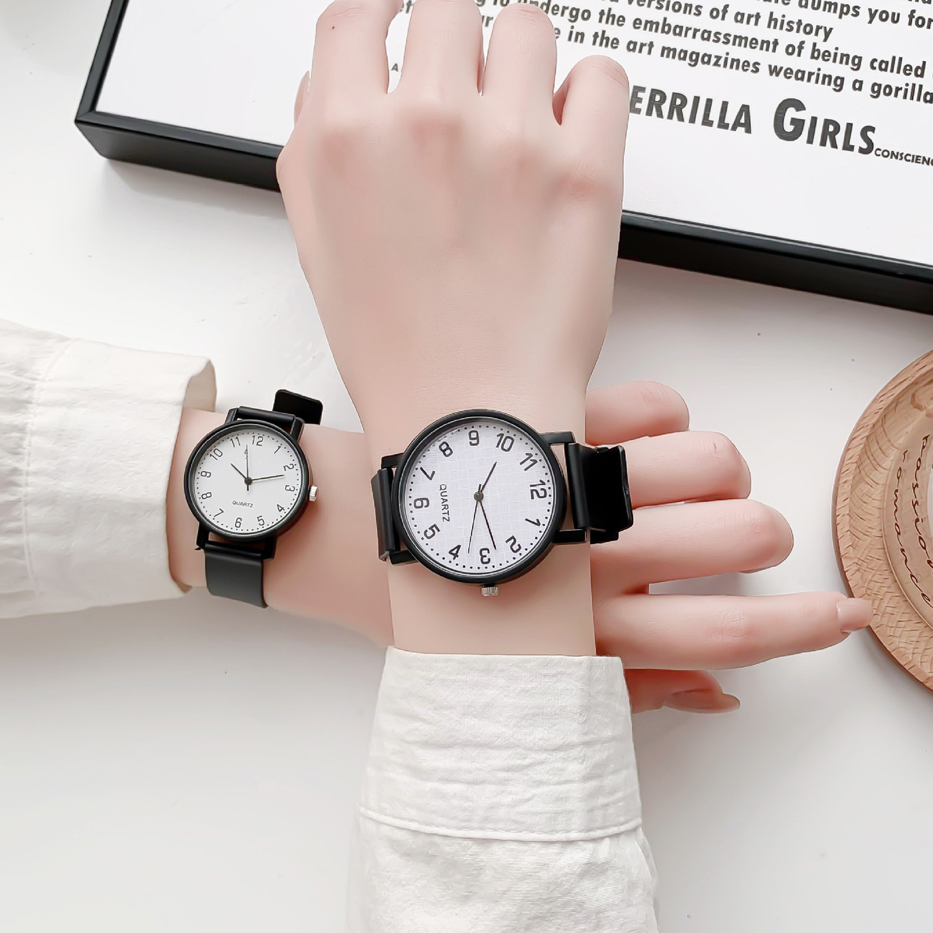 Simple Black Watch Quartz Watc - Luxury Watch Deals avaliação e preço